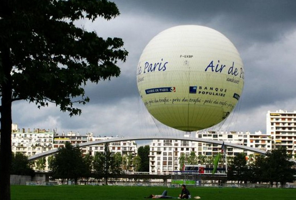 暑期内优惠乘坐雪铁龙公园里的热气球（还可以带儿童免费乘坐）